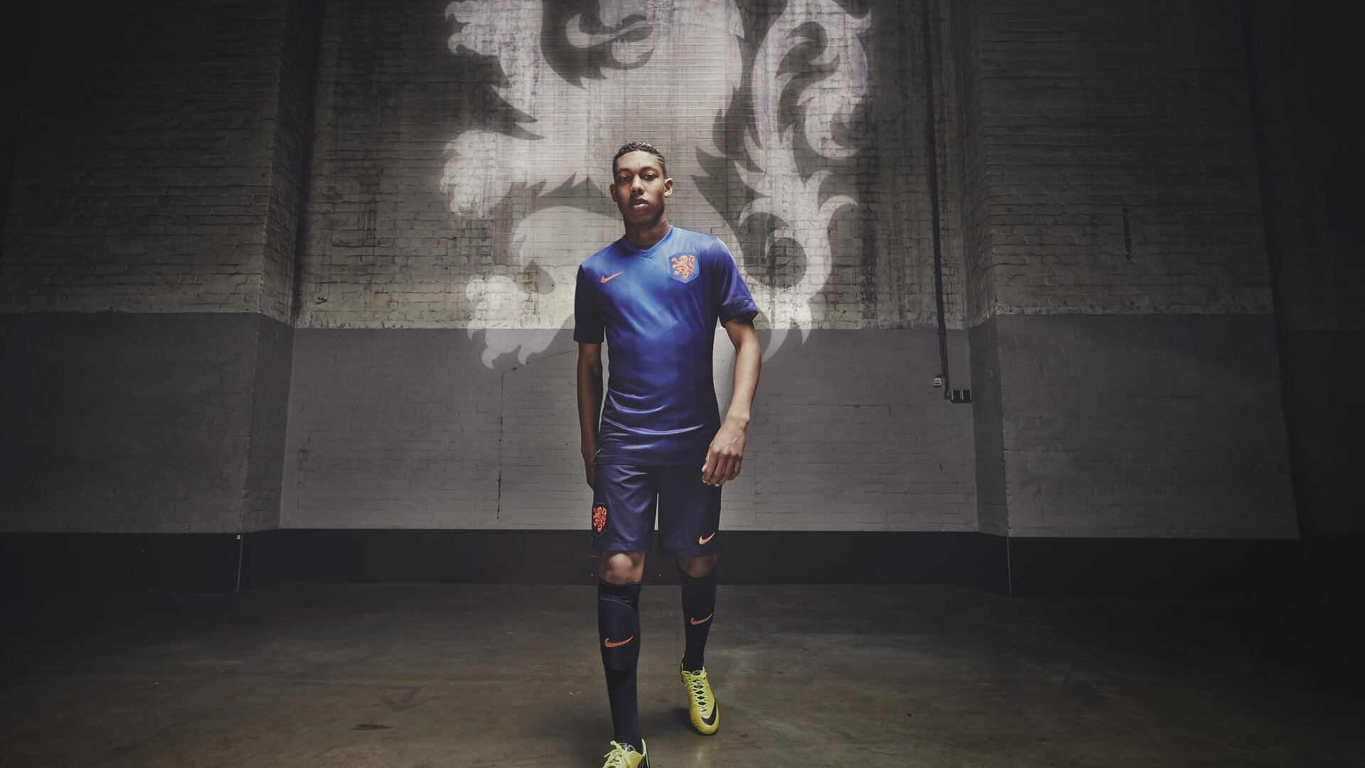 jiuyou游戏-德甲迅猛攻防：节奏快，精彩无限！，迅猛突击